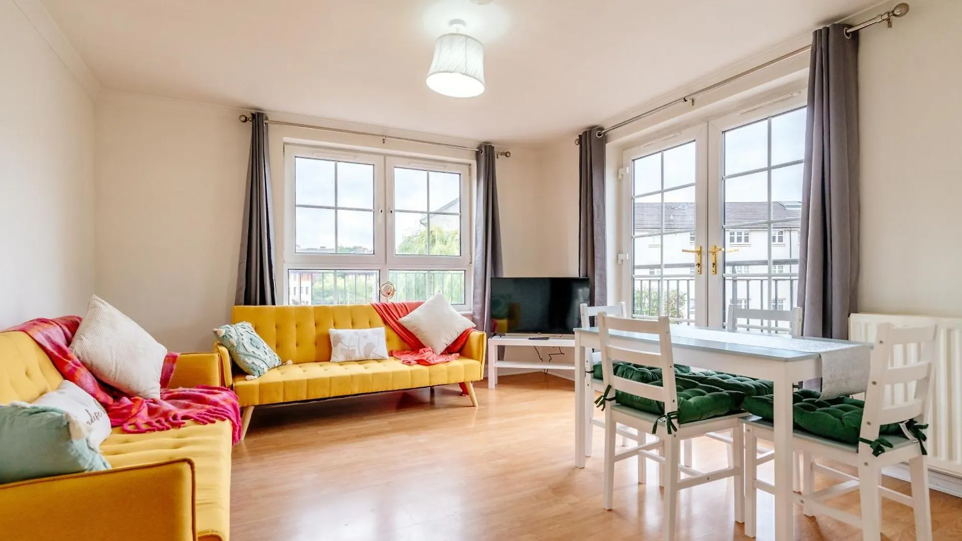 エディンバラChic 2-Bed Near Centreアパートメント